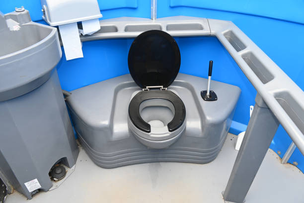 Best Portable bathroom rental  in Harvey, IL